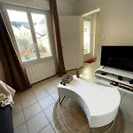 Charming House With Terrace 5 Min De La Gare 펜션 *