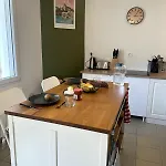 펜션 Charming House With Terrace 5 Min De La Gare *