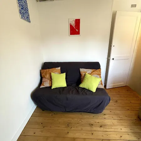 펜션 Charming House With Terrace 5 Min De La Gare 라발