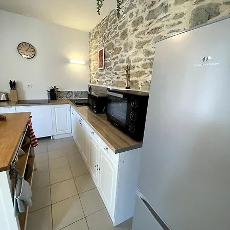Charming House With Terrace 5 Min De La Gare * Laval (Mayenne)
