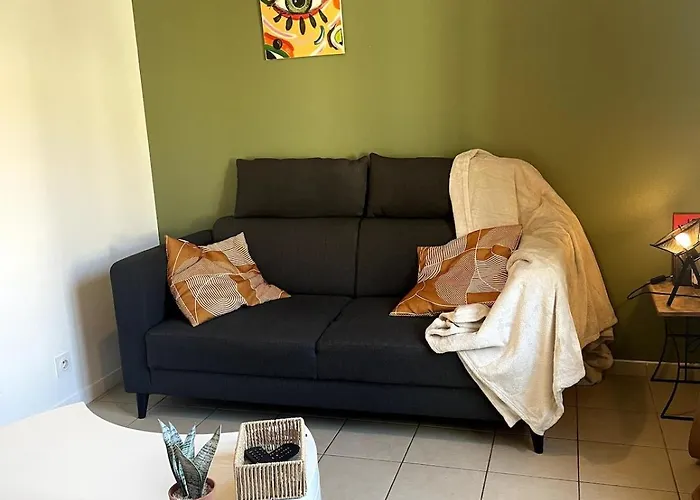 Charming House With Terrace