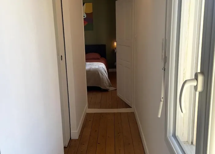 Charming House With Terrace בית נופש *